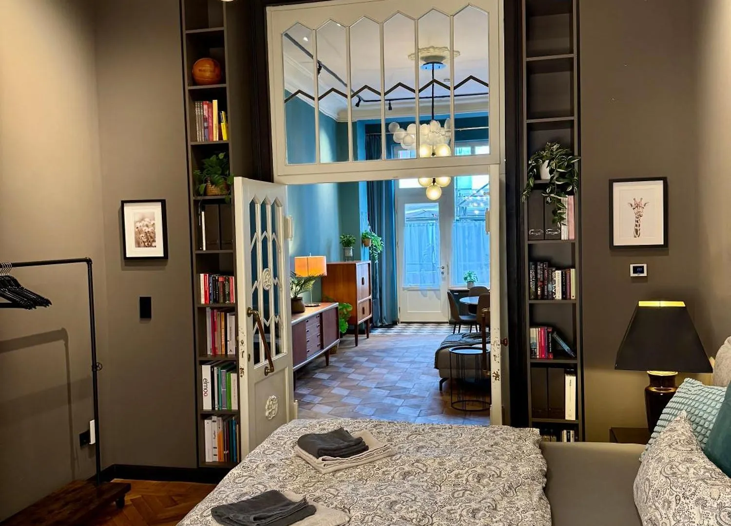 Apartment Design-Apartment Benedict Luxus, Stil & Workspace Berlin Germany